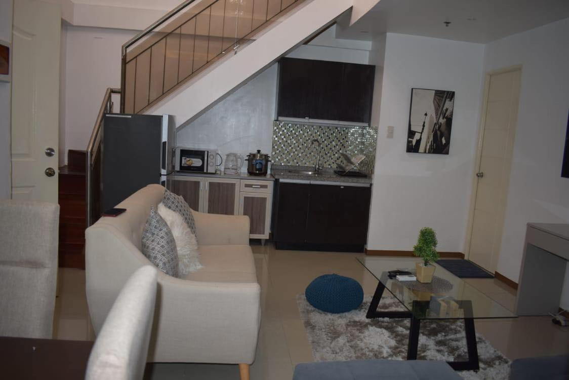 Affordable Makati Apt Manila Luaran gambar