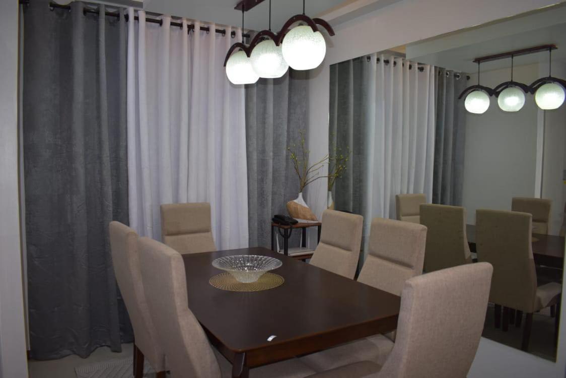 Affordable Makati Apt Manila Luaran gambar