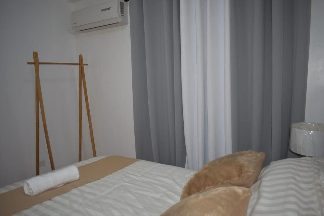 Affordable Makati Apt Manila Luaran gambar