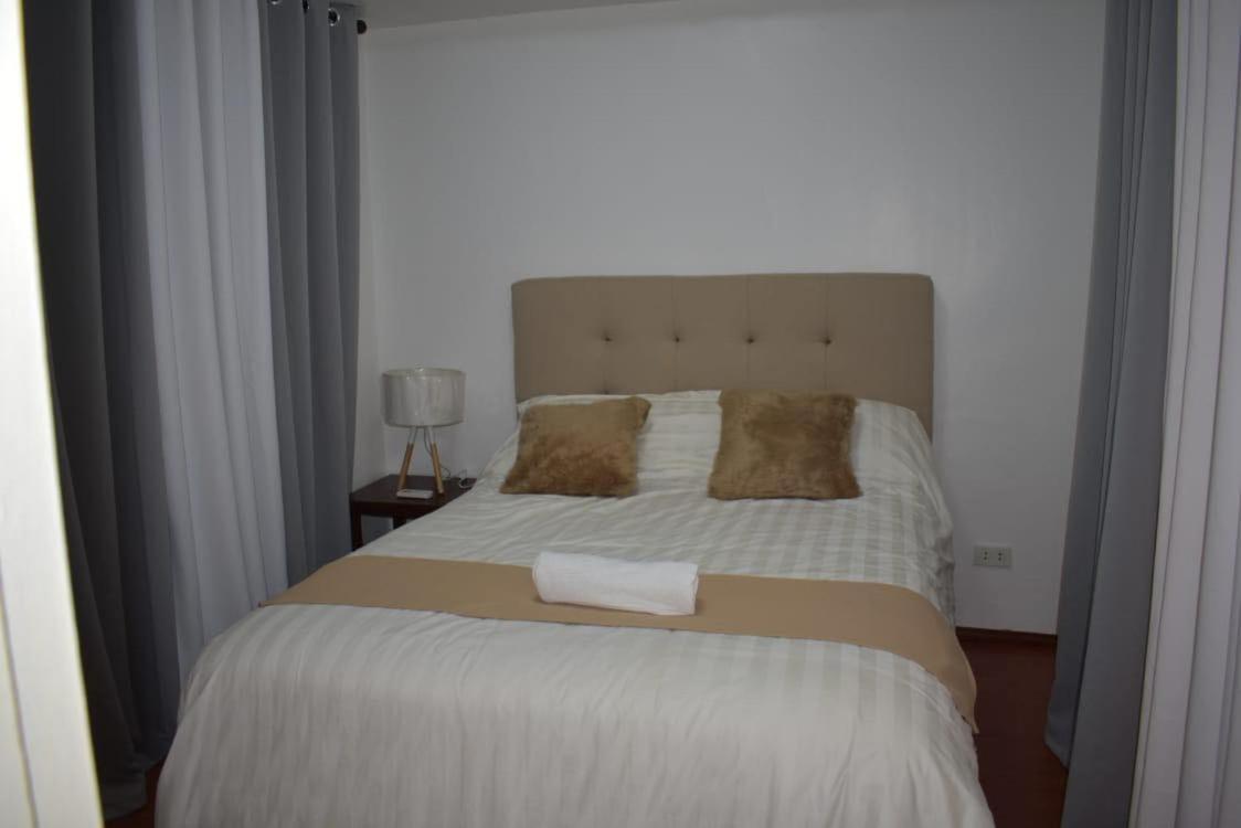 Affordable Makati Apt Manila Luaran gambar
