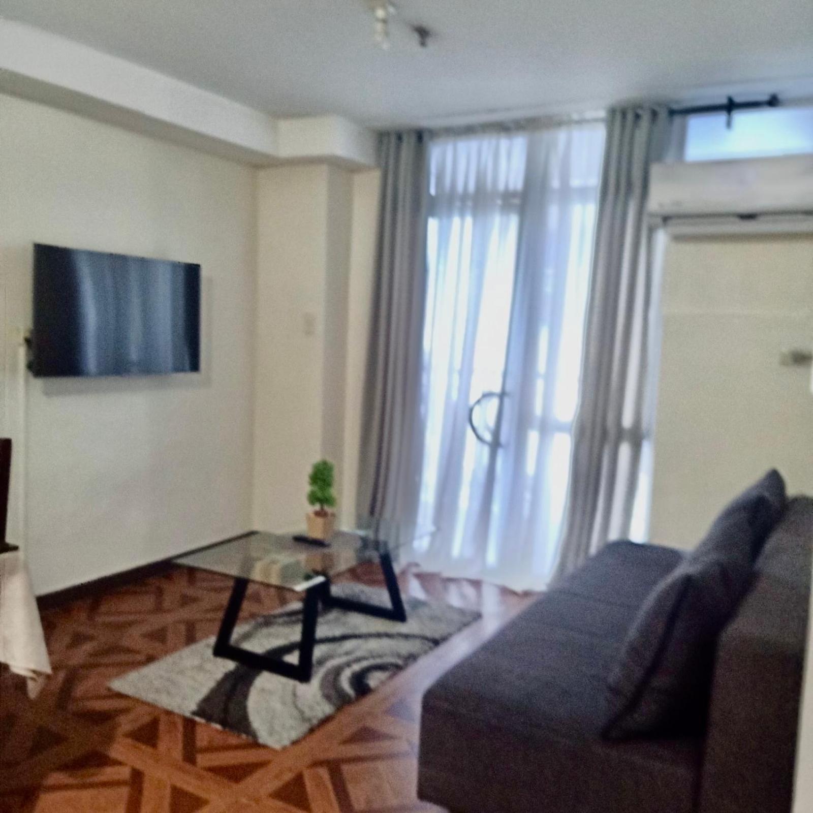 Affordable Makati Apt Manila Luaran gambar