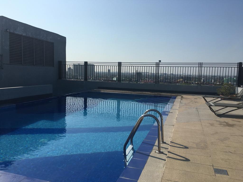 Affordable Makati Apt Manila Luaran gambar