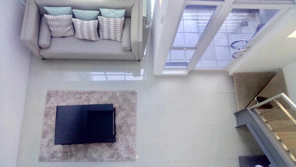 Affordable Makati Apt Manila Luaran gambar